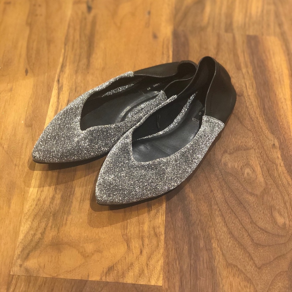 Zara sparkly and black flat